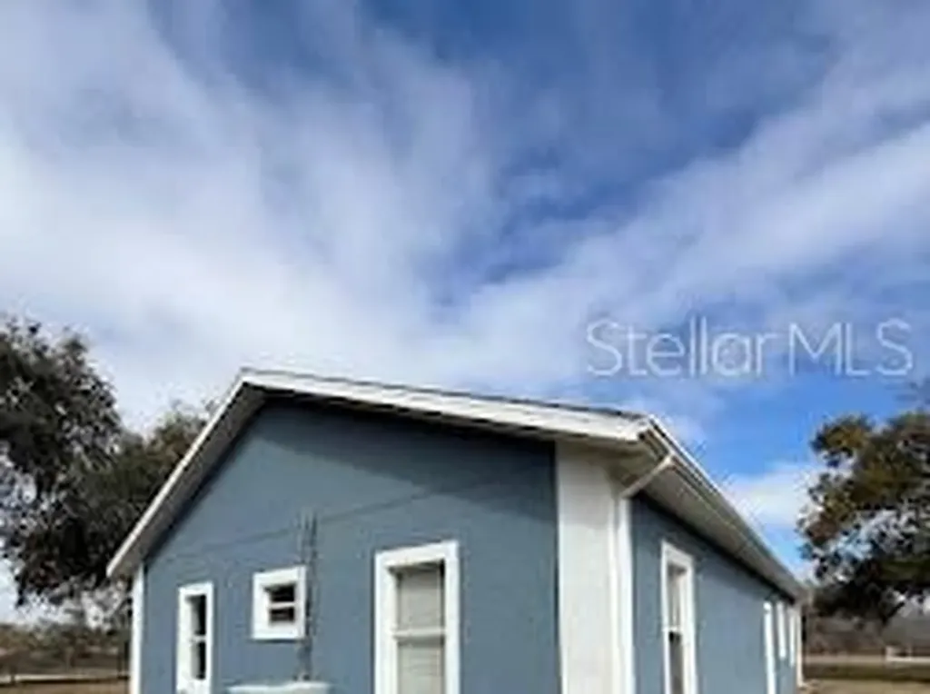 7040 Lumberton Road Zephyrhills FL 33540