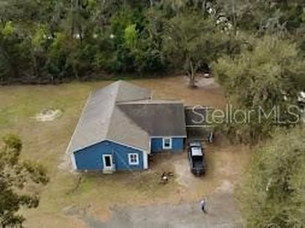 7040 Lumberton Road Zephyrhills FL 33540