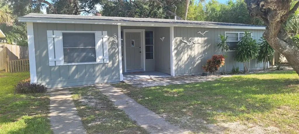 834 11th Avenue New Smyrna Beach FL 32169