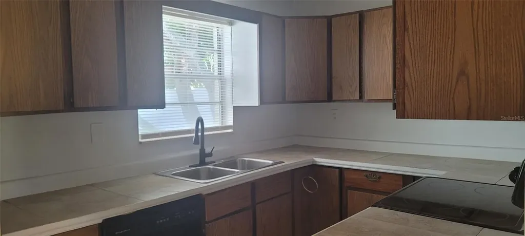 834 11th Avenue New Smyrna Beach FL 32169