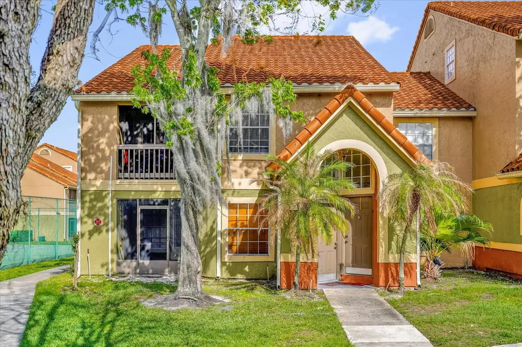 409 Fountainhead Circle Kissimmee FL 34741