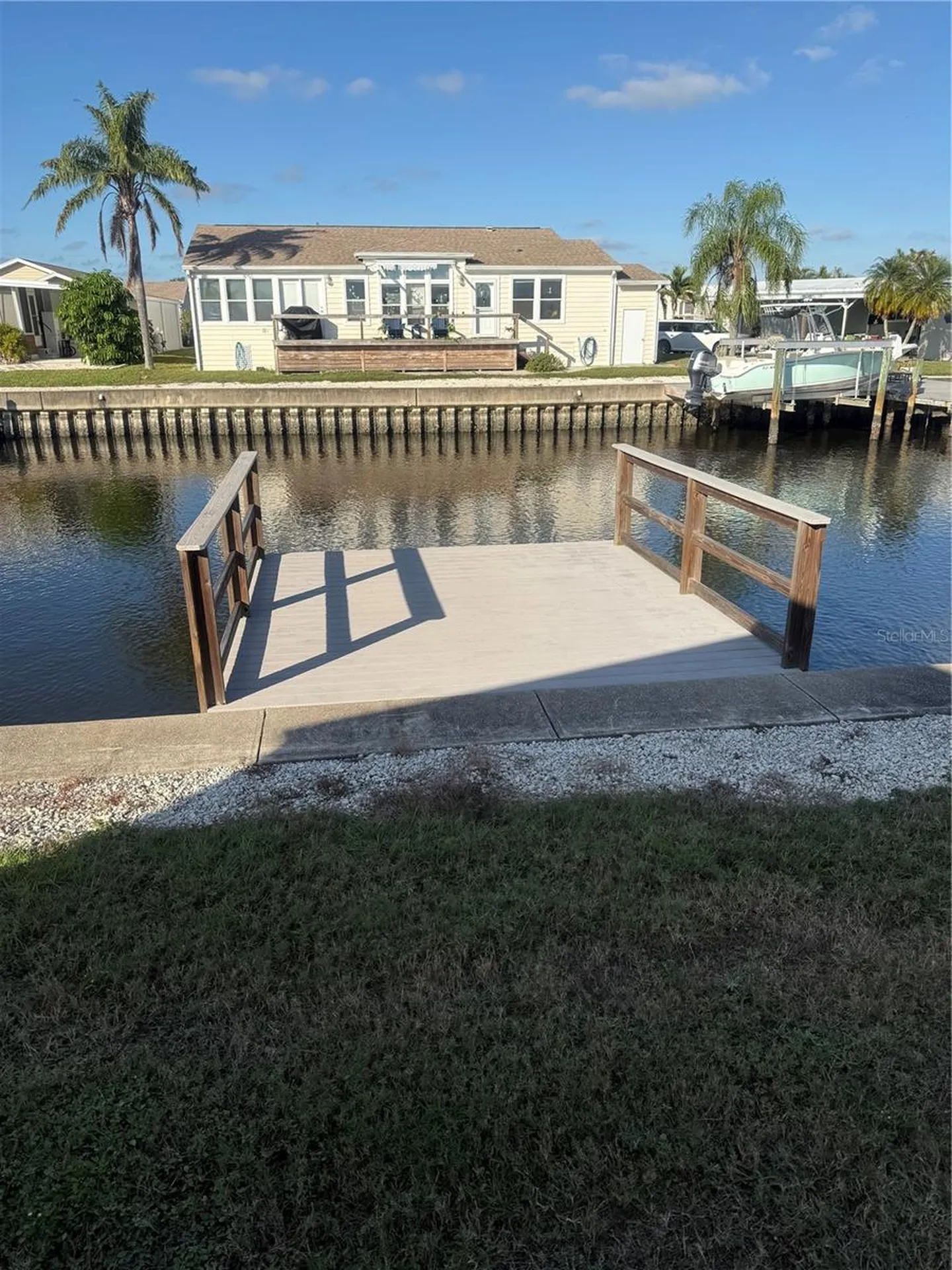 203 Mount Isle Avenue NE St Petersburg FL 33702
