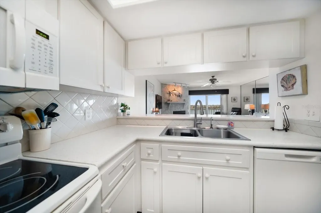 9815 Harrell Avenue Treasure Island FL 33706