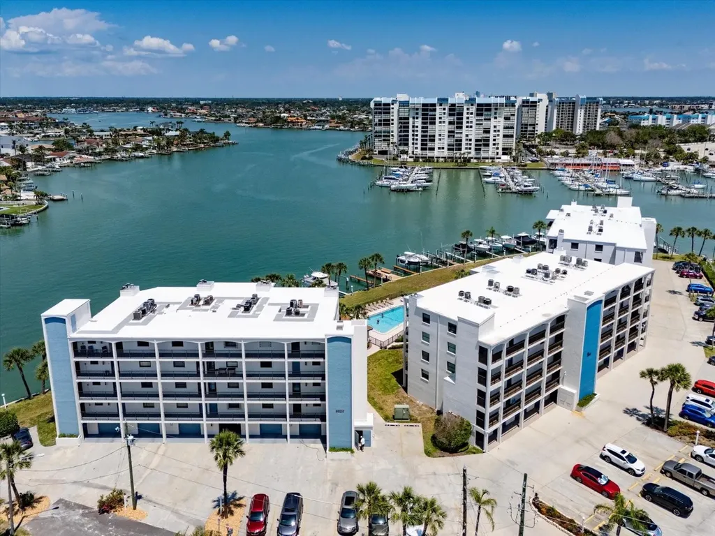 9815 Harrell Avenue Treasure Island FL 33706