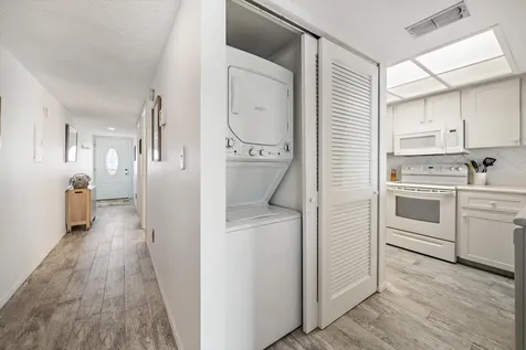 9815 Harrell Avenue Treasure Island FL 33706