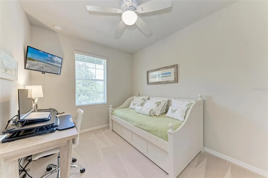 3810 82nd Avenue Circle E Sarasota FL 34243