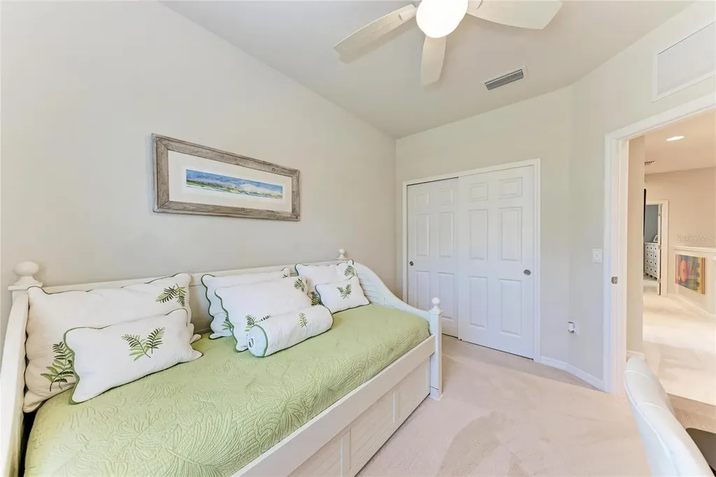 3810 82nd Avenue Circle E Sarasota FL 34243