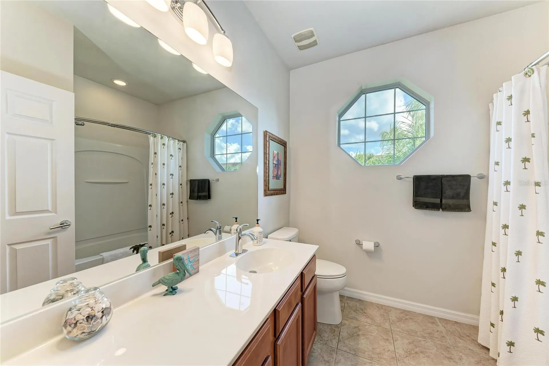 3810 82nd Avenue Circle E Sarasota FL 34243