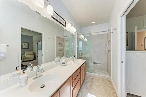 3810 82nd Avenue Circle E Sarasota FL 34243