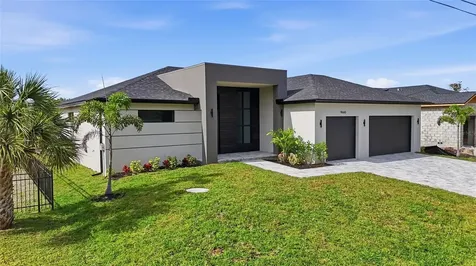 9660 President Circle Port Charlotte FL 33981