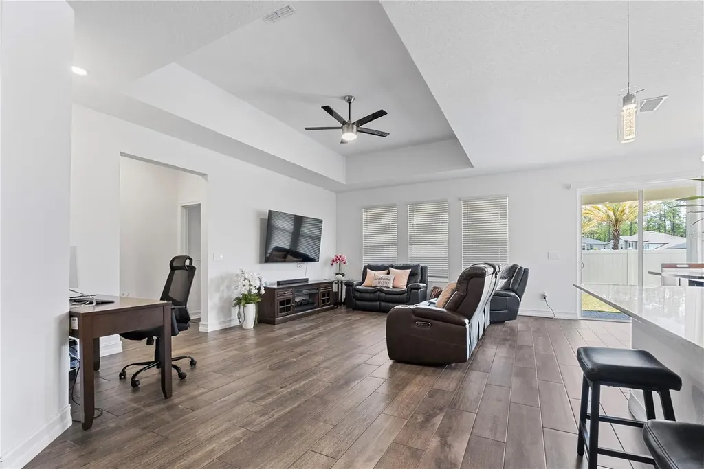 18331 Serene Lake Loop Lutz FL 33548