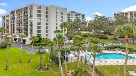 220 Belleview Boulevard Belleair FL 33756