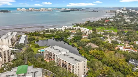 220 Belleview Boulevard Belleair FL 33756