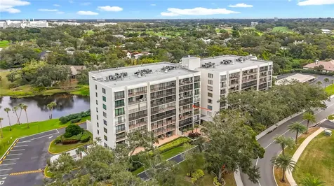 220 Belleview Boulevard Belleair FL 33756