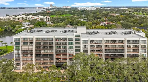 220 Belleview Boulevard Belleair FL 33756