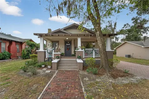 401 W Saunders Street Plant City FL 33563