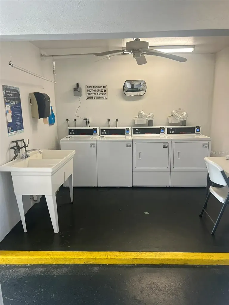 1000 79th Avenue N St Petersburg FL 33702