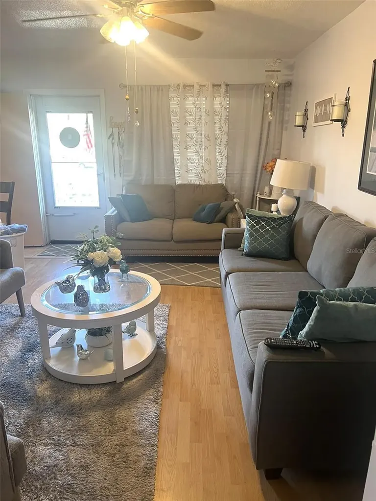 1000 79th Avenue N St Petersburg FL 33702