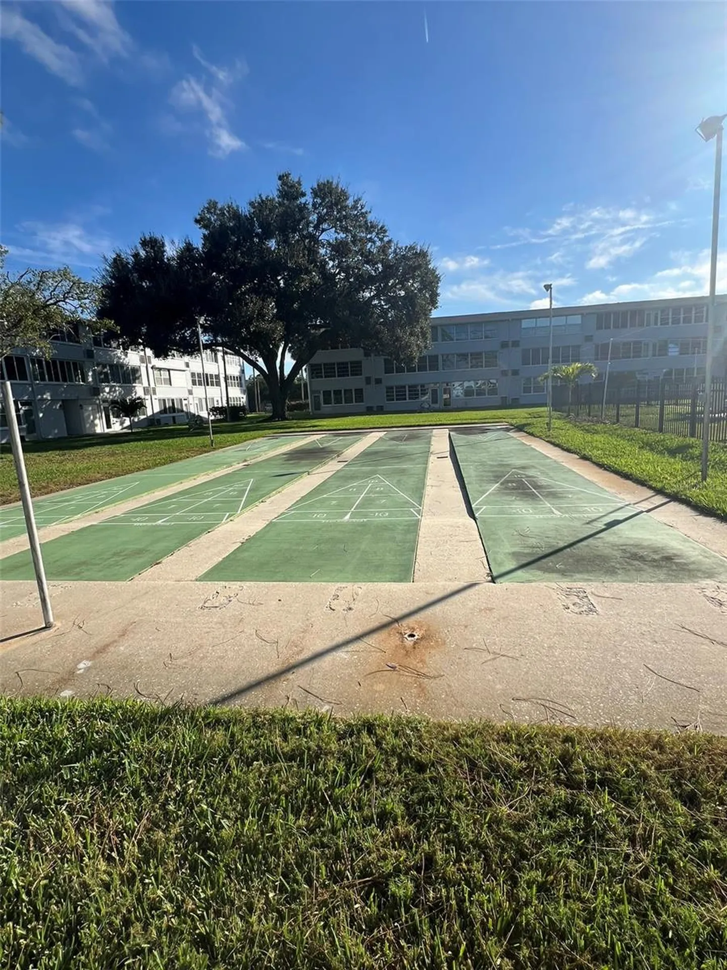 1000 79th Avenue N St Petersburg FL 33702