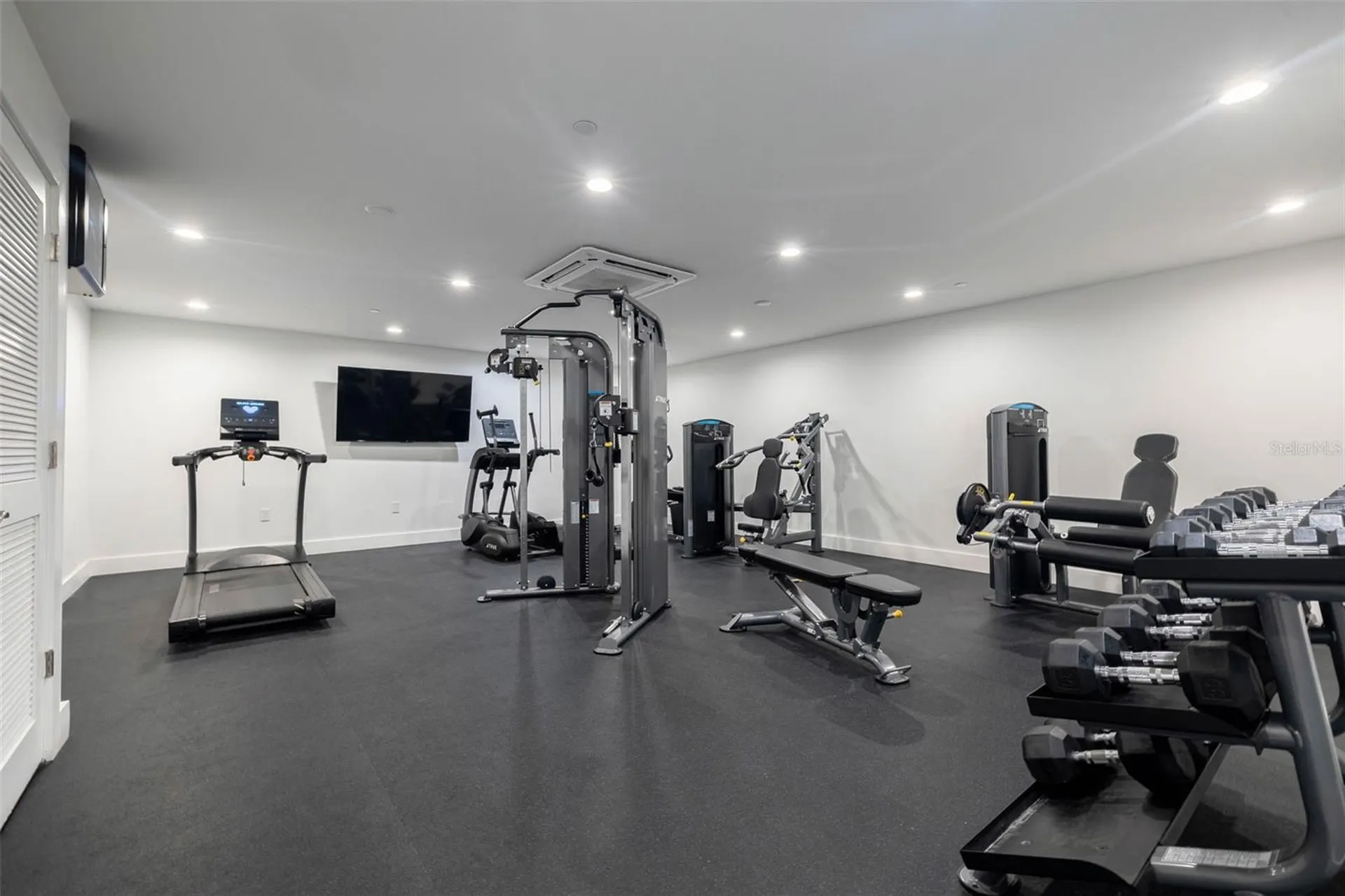 11500 Gulf Boulevard St Petersburg FL 33706
