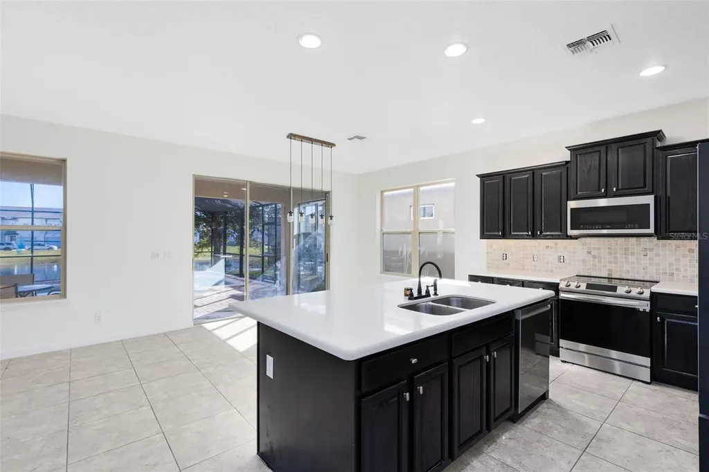 1319 Yorkshire Court Davenport FL 33896