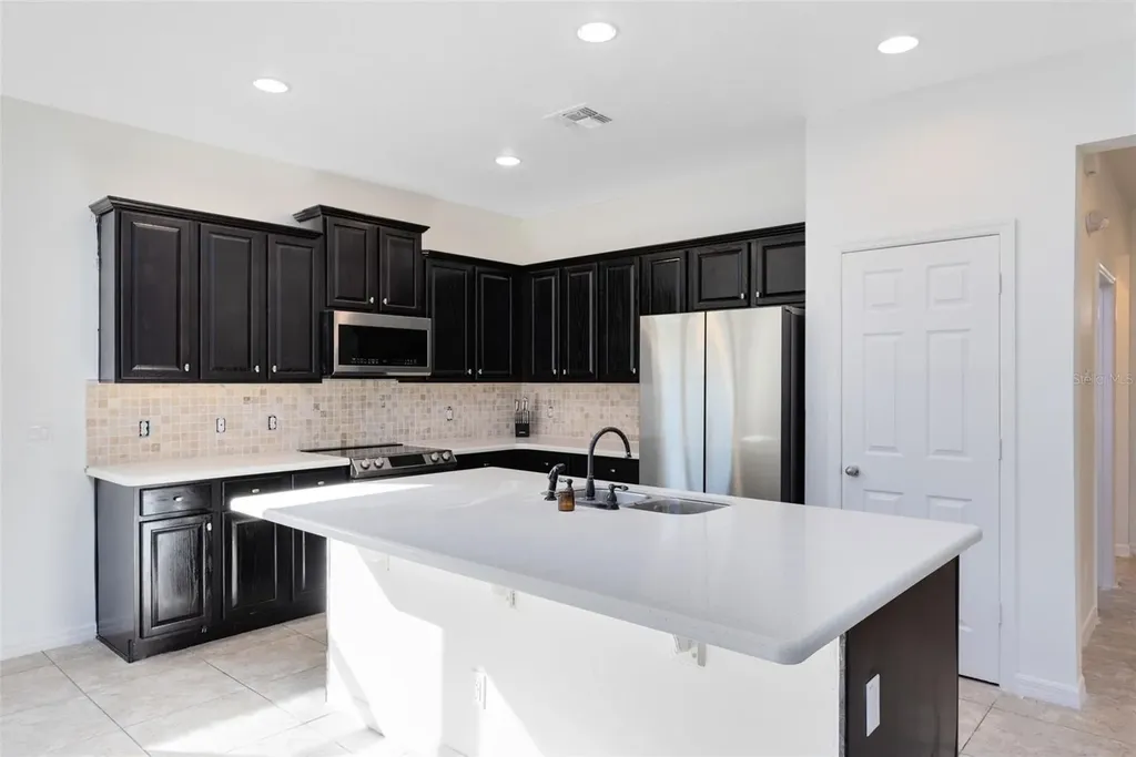 1319 Yorkshire Court Davenport FL 33896