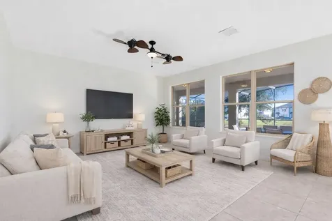 1319 Yorkshire Court Davenport FL 33896