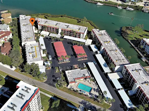 260 Santa Maria Street Venice FL 34285