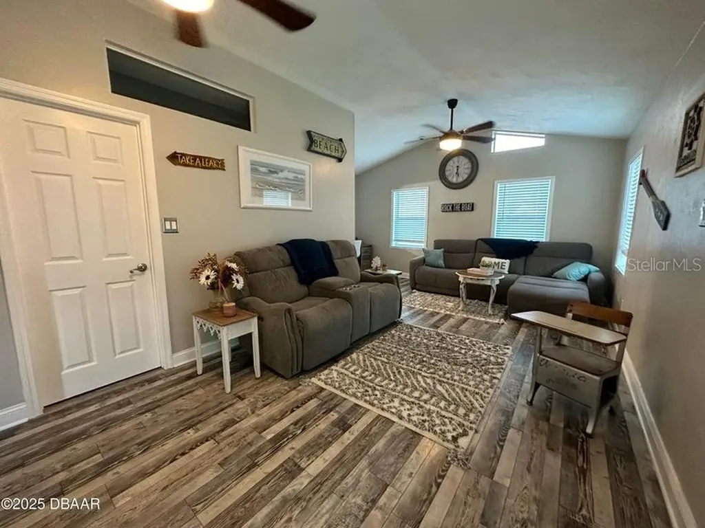 3949 S Peninsula Drive Port Orange FL 32127