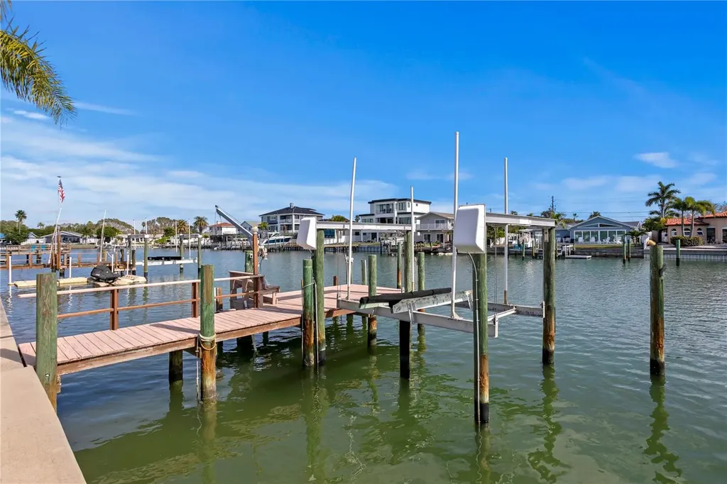 350 N Julia Circle St Pete Beach FL 33706