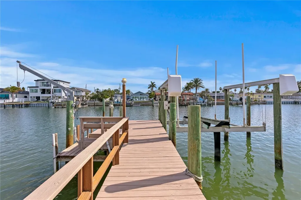 350 N Julia Circle St Pete Beach FL 33706