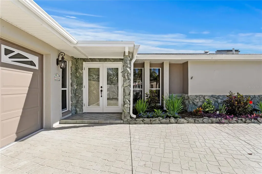 350 N Julia Circle St Pete Beach FL 33706