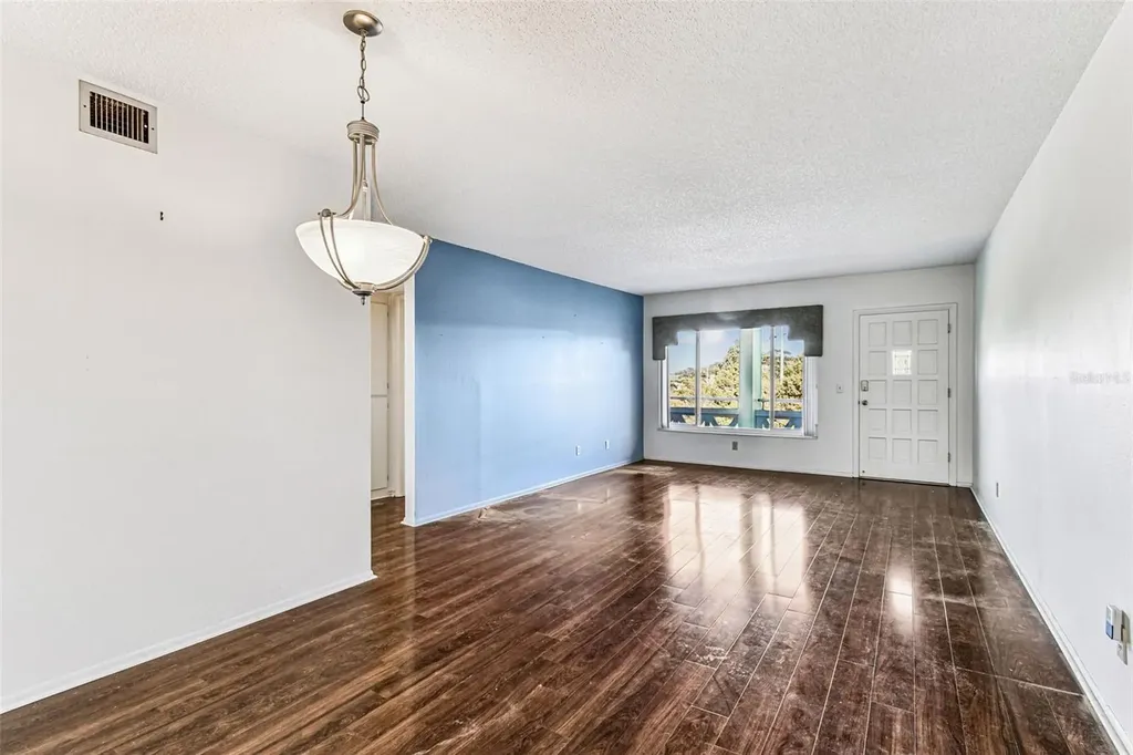 2455 Finlandia Lane Clearwater FL 33763