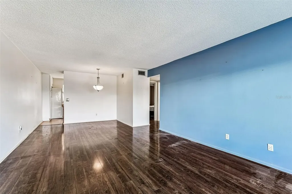 2455 Finlandia Lane Clearwater FL 33763
