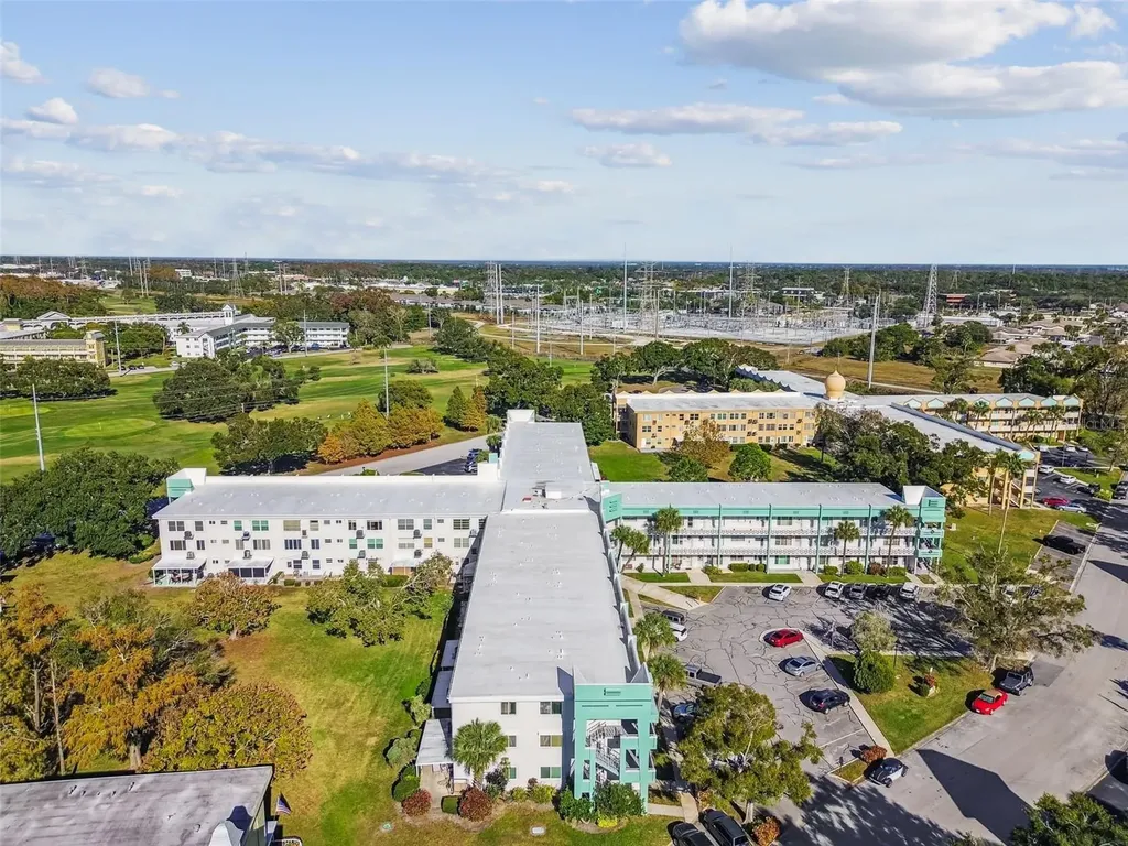 2455 Finlandia Lane Clearwater FL 33763