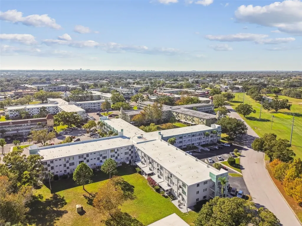 2455 Finlandia Lane Clearwater FL 33763