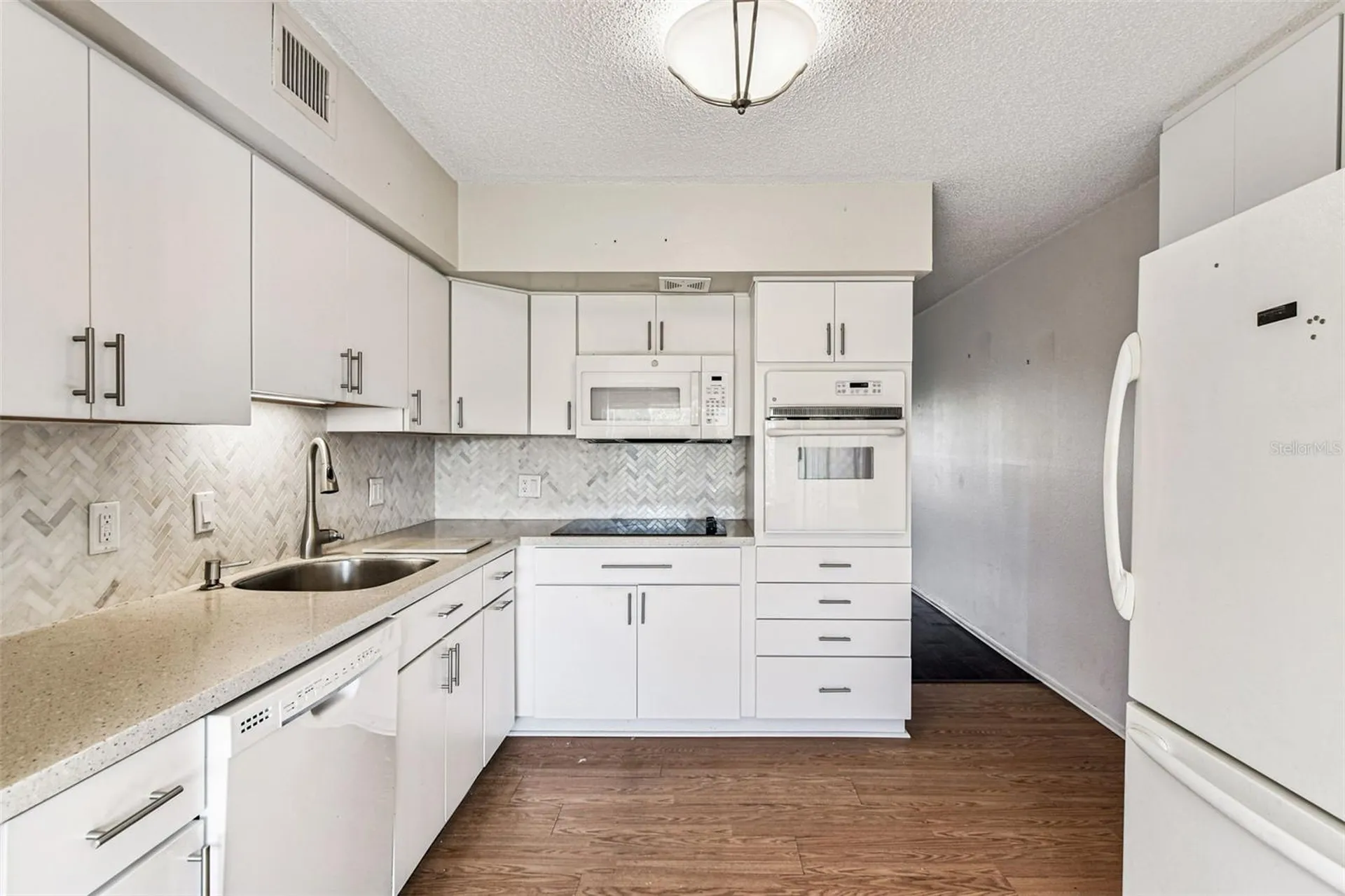 2455 Finlandia Lane Clearwater FL 33763