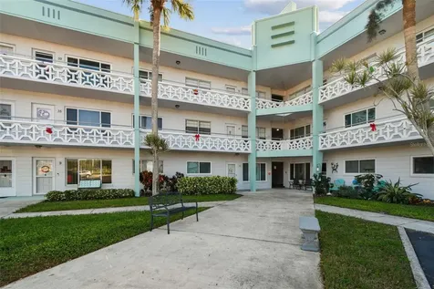 2455 Finlandia Lane Clearwater FL 33763