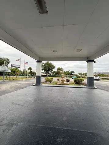 2050 E Irlo Bronson Memorial Highway Kissimmee FL 34744