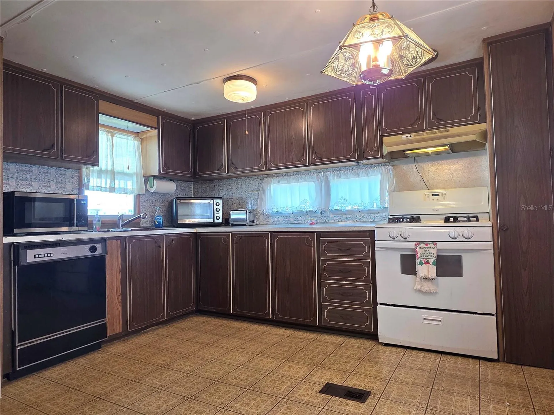 5105 Curran Street Zephyrhills FL 33542