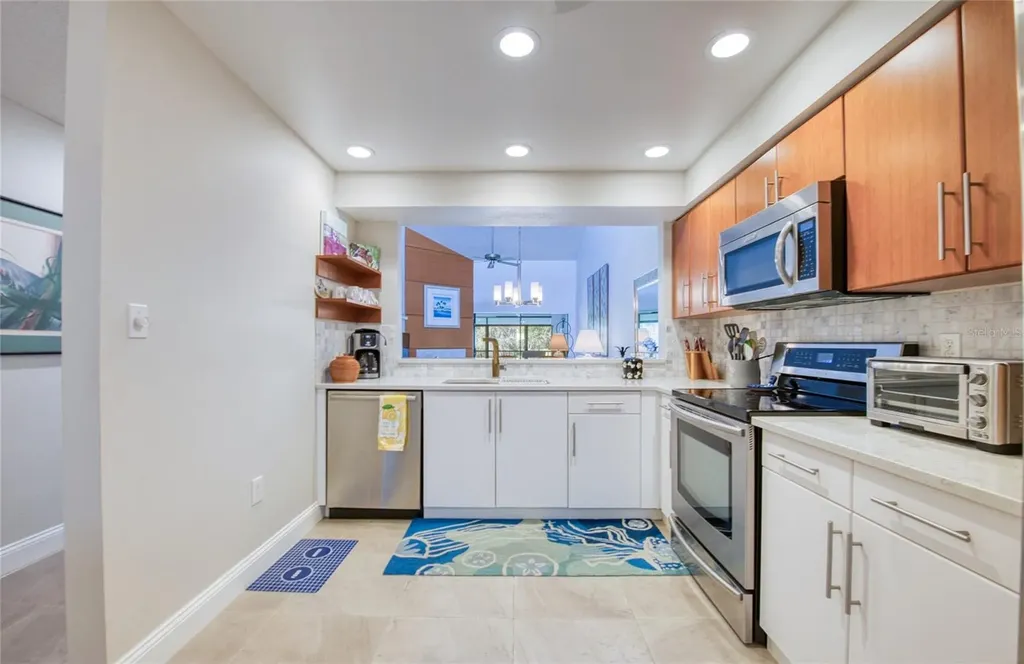 1304 Pasadena Avenue S South Pasadena FL 33707