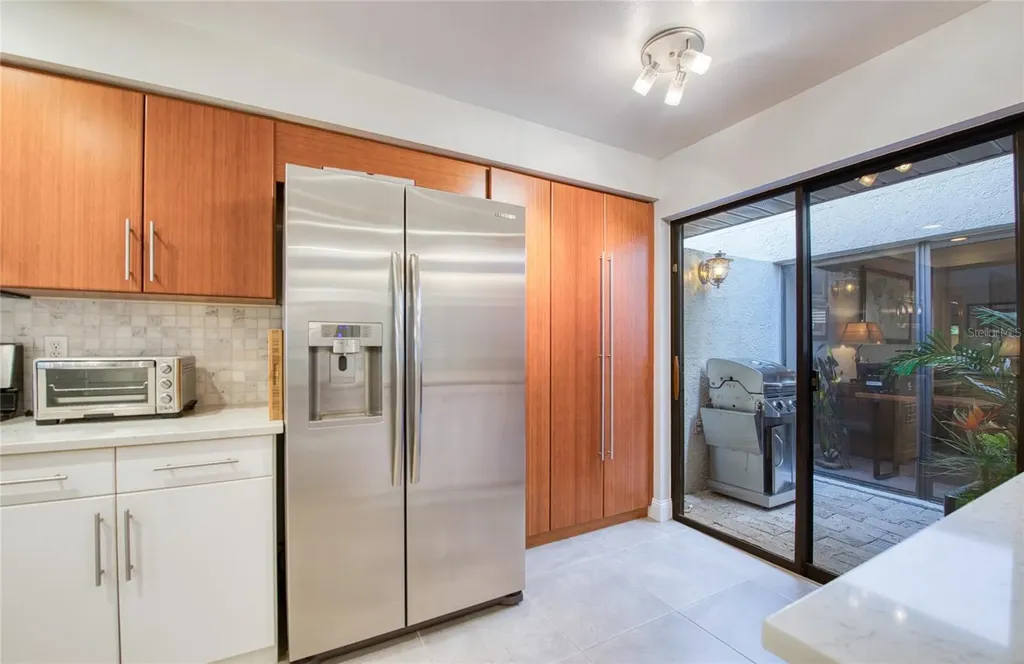 1304 Pasadena Avenue S South Pasadena FL 33707