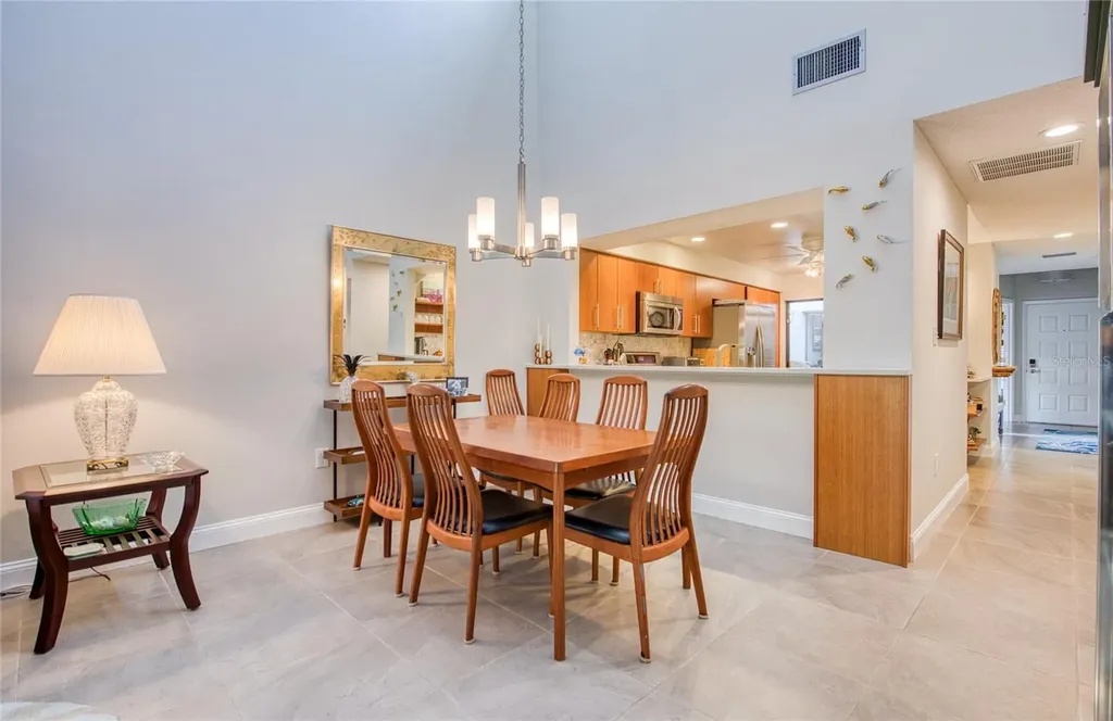 1304 Pasadena Avenue S South Pasadena FL 33707