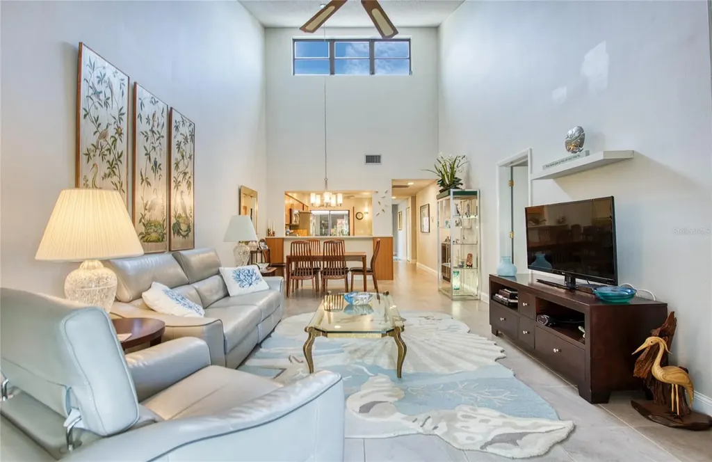 1304 Pasadena Avenue S South Pasadena FL 33707