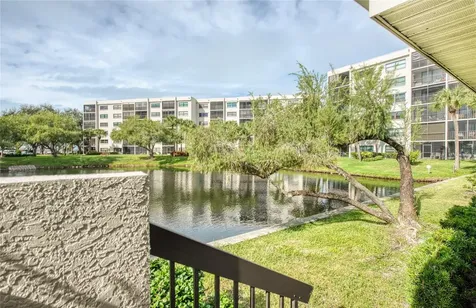 1304 Pasadena Avenue S South Pasadena FL 33707