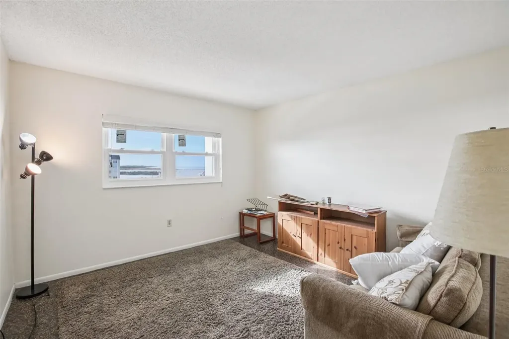 9 Haig Place Dunedin FL 34698