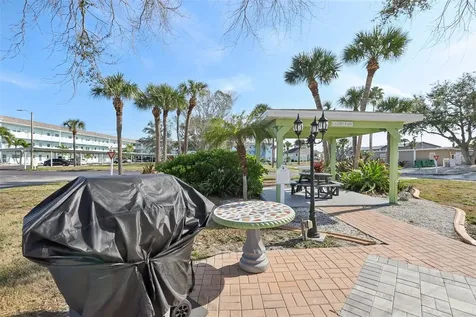 9 Haig Place Dunedin FL 34698