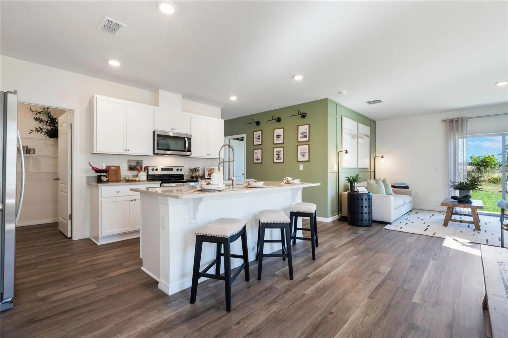 3821 Molera Beach Street Davenport FL 33837