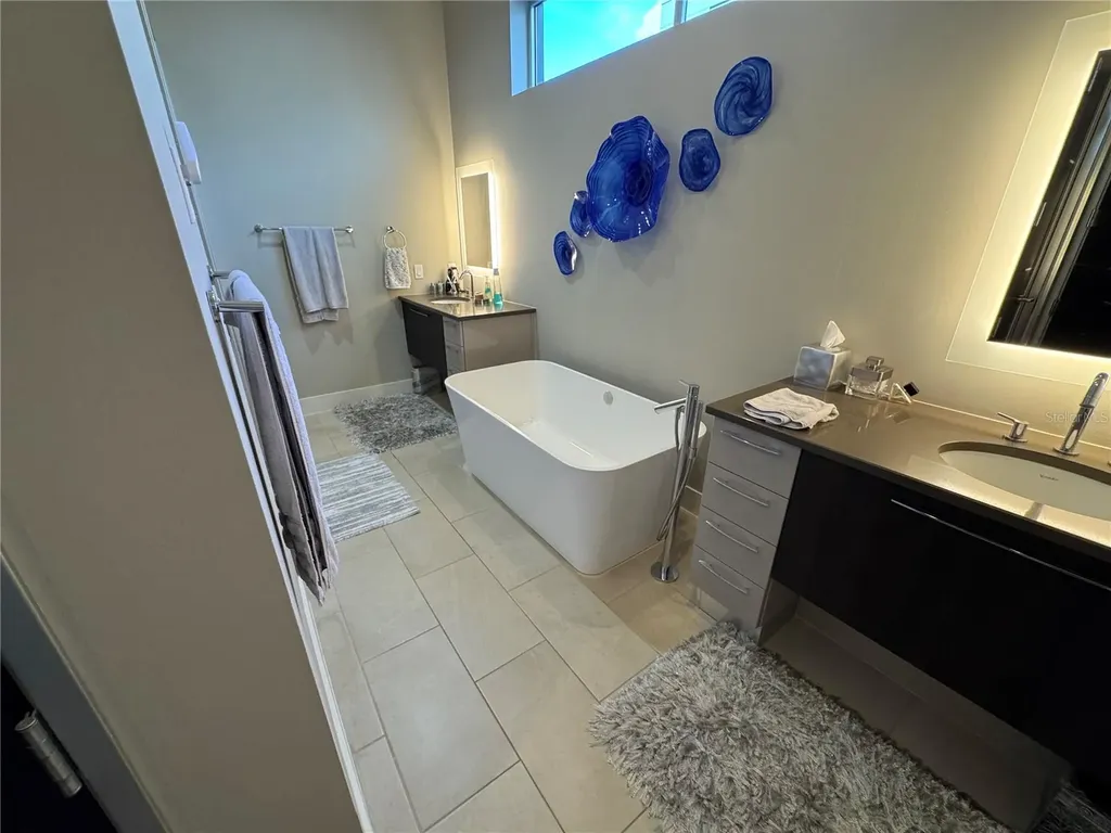 239 Cosmopolitan Court Sarasota FL 34236