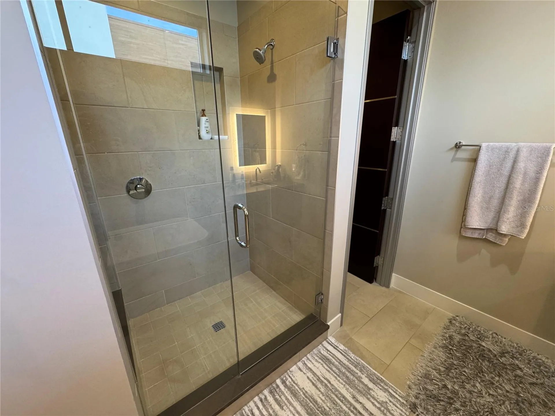 239 Cosmopolitan Court Sarasota FL 34236